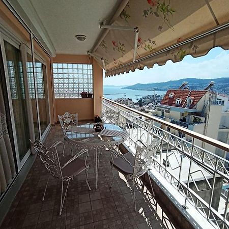Golden Mirror In Kavala Apartment Bagian luar foto