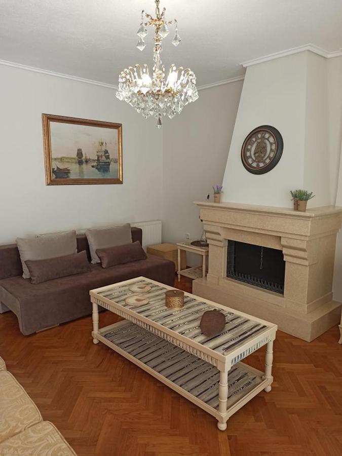 Golden Mirror In Kavala Apartment Bagian luar foto
