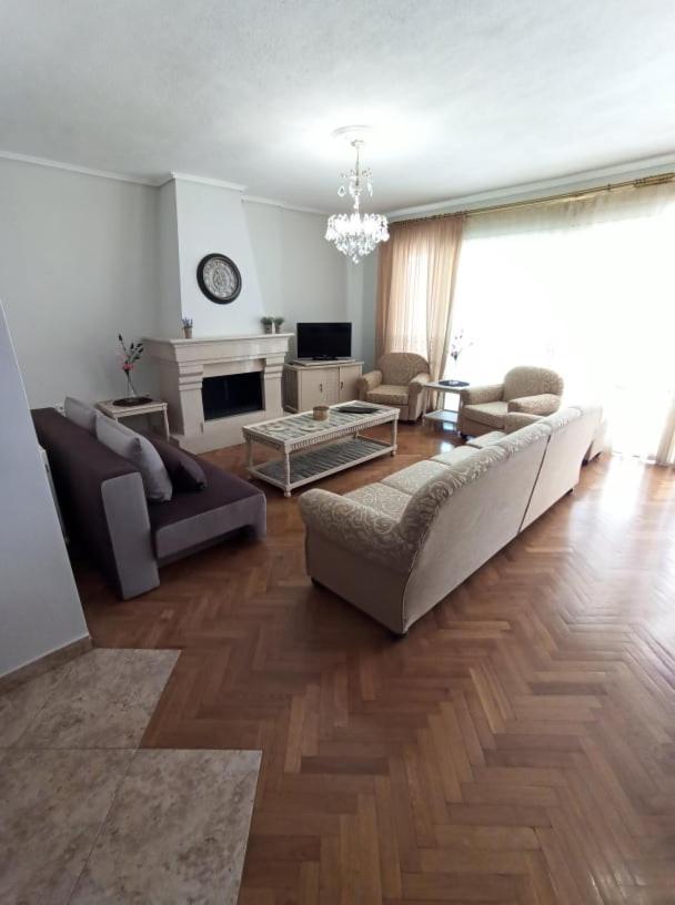Golden Mirror In Kavala Apartment Bagian luar foto