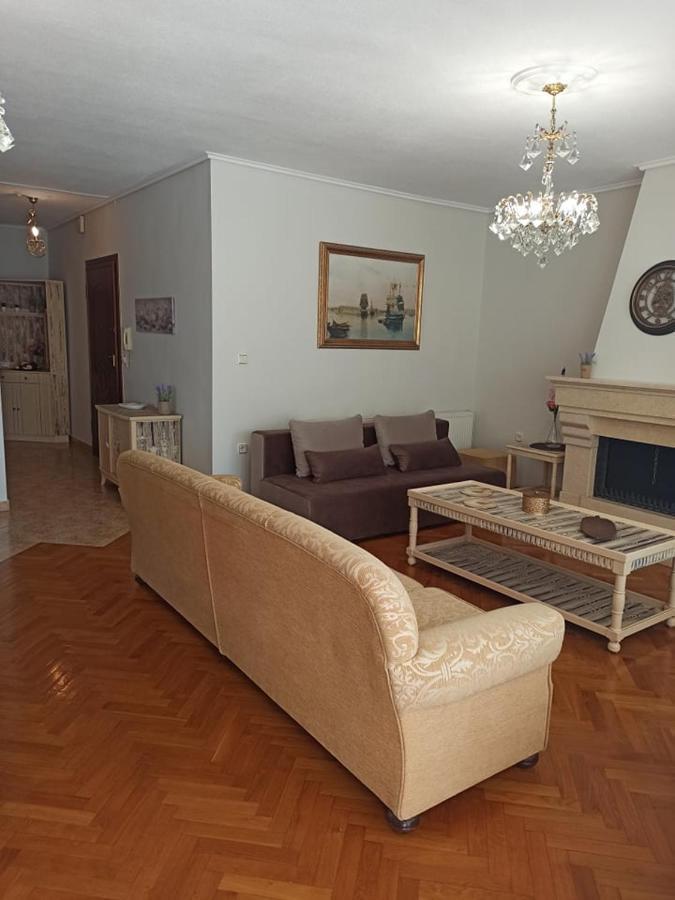 Golden Mirror In Kavala Apartment Bagian luar foto