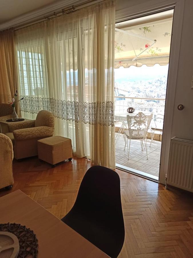 Golden Mirror In Kavala Apartment Bagian luar foto